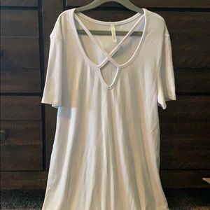 Women’s TShirt Buckle Small White